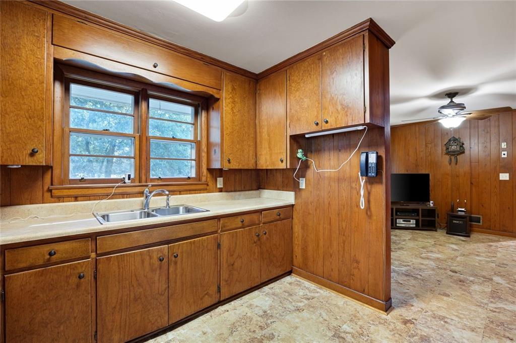 1589 Hammond Woods Sw Property Photo 10