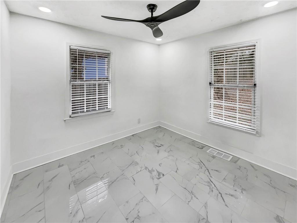 136 Victor Circle Nw Property Photo 14