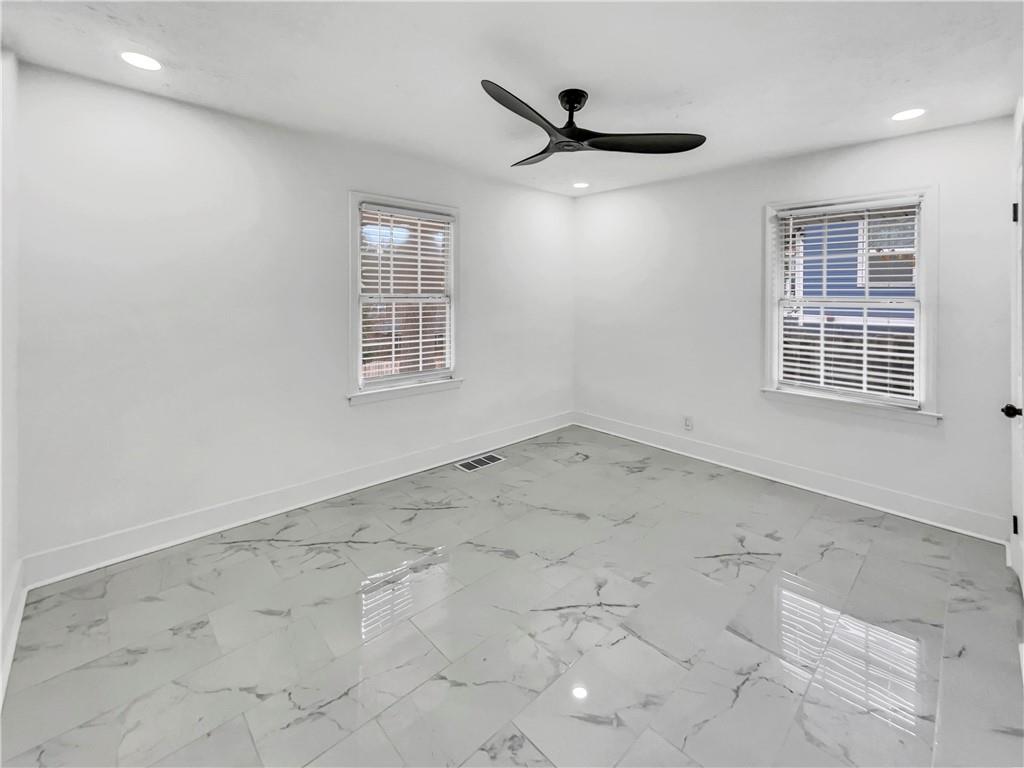 136 Victor Circle Nw Property Photo 16