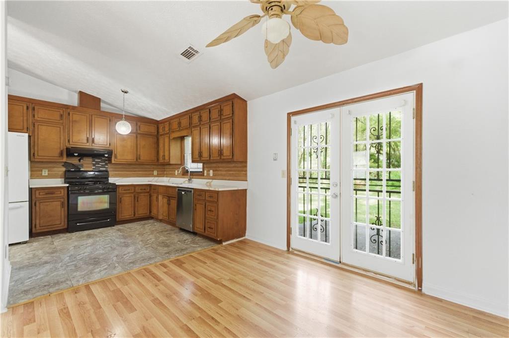 1169 Dustin Court Property Photo 11