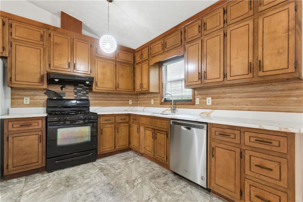 1169 Dustin Court Property Photo 13