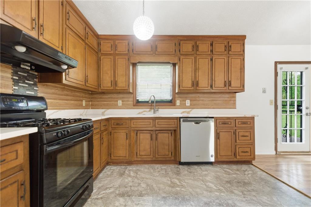 1169 Dustin Court Property Photo 14