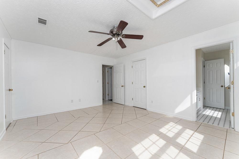 7790 Wethersfield Property Photo 16