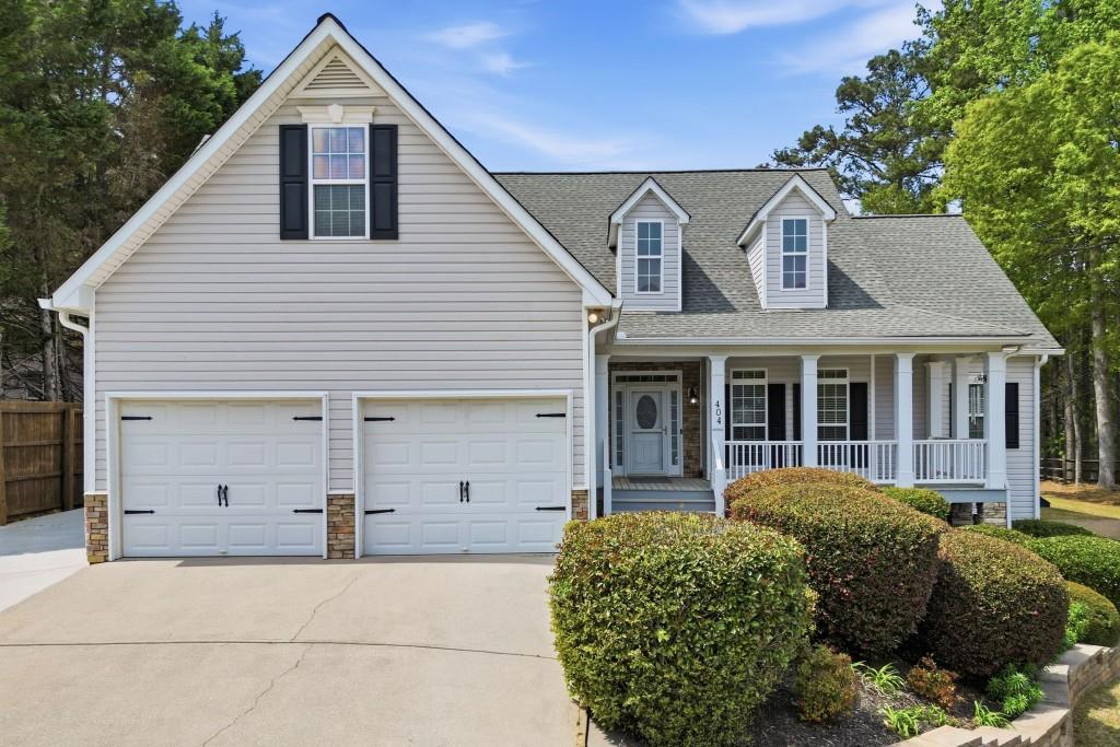 404 Vineyard Drive Property Photo 1