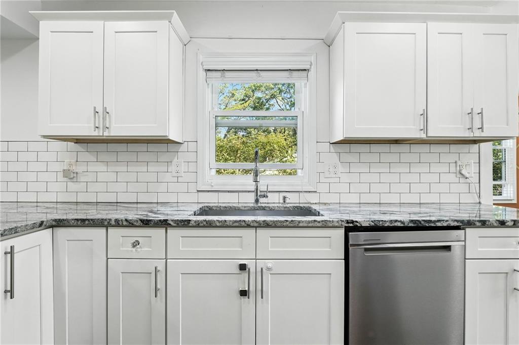 97 Mortimer Street Se Property Photo 2
