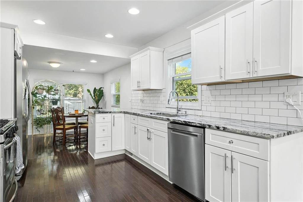 97 Mortimer Street Se Property Photo 4