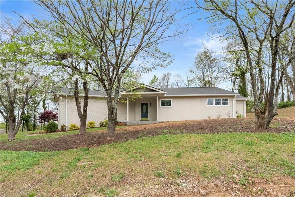 664 Chenocetah Drive Property Photo 10