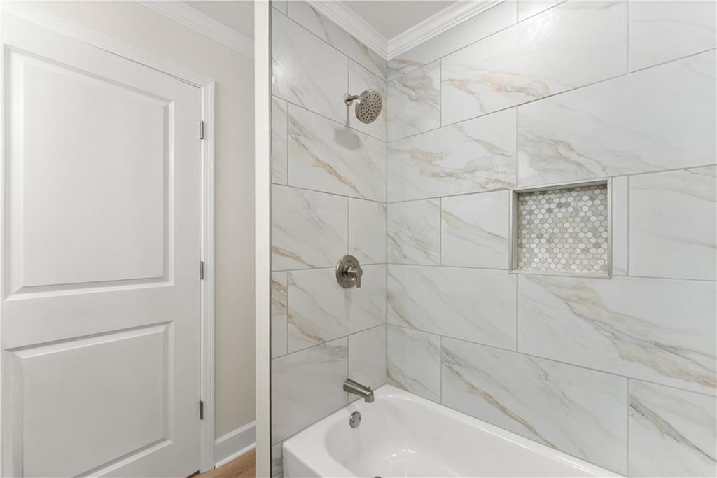 664 Chenocetah Drive Property Photo 24