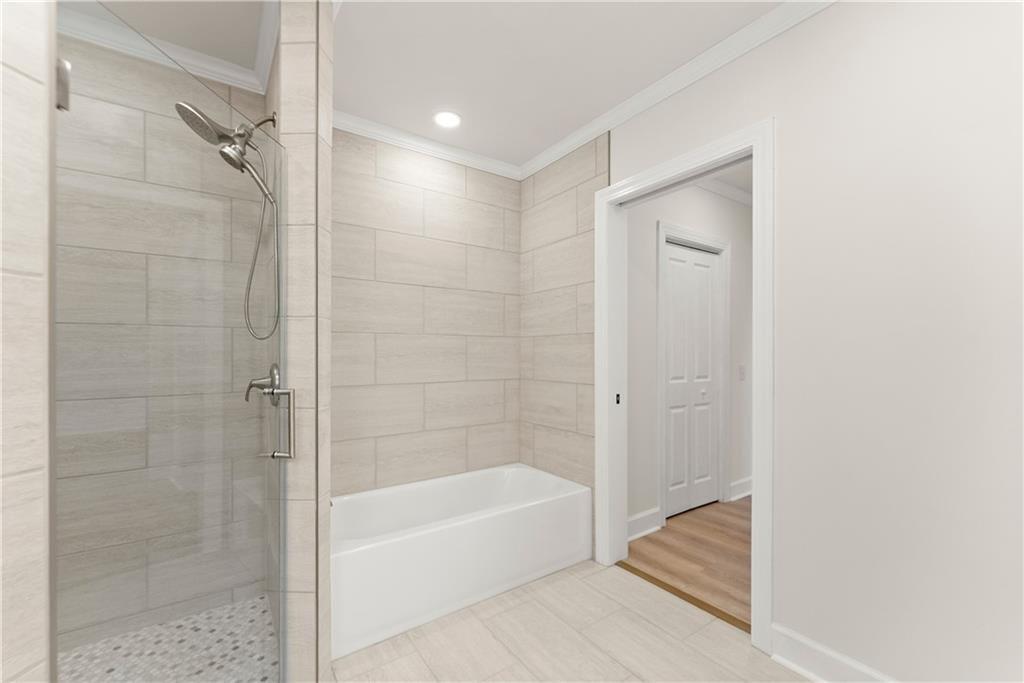 664 Chenocetah Drive Property Photo 32