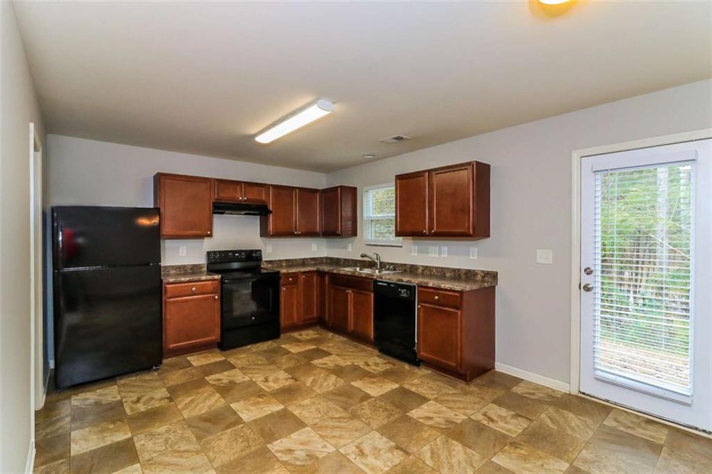 7103 Tanger Boulevard Property Photo 8