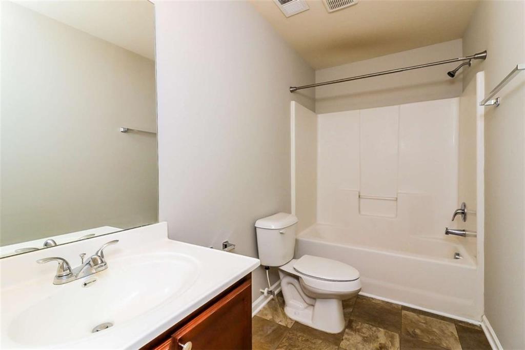7103 Tanger Boulevard Property Photo 13
