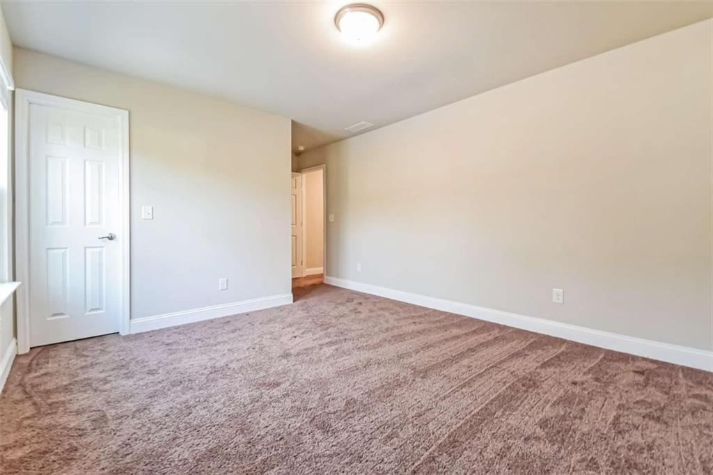 5897 Meadowview Road Property Photo 7