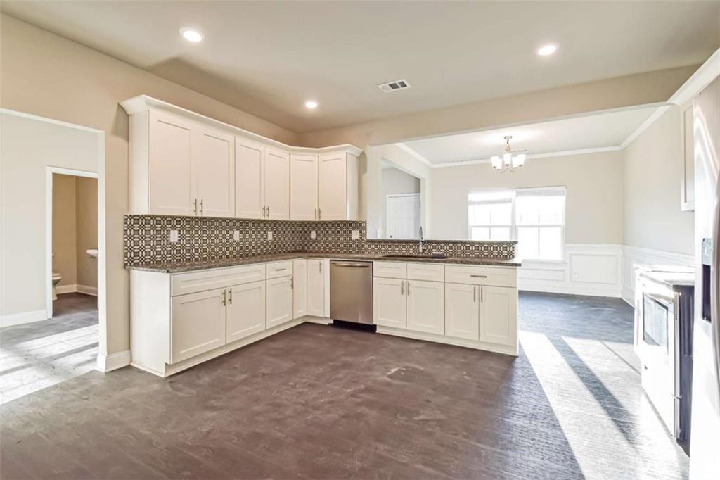 5897 Meadowview Road Property Photo 11