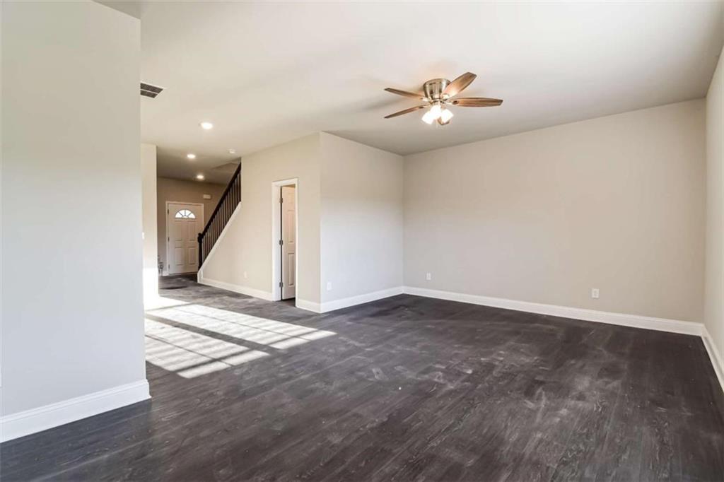 5897 Meadowview Road Property Photo 13