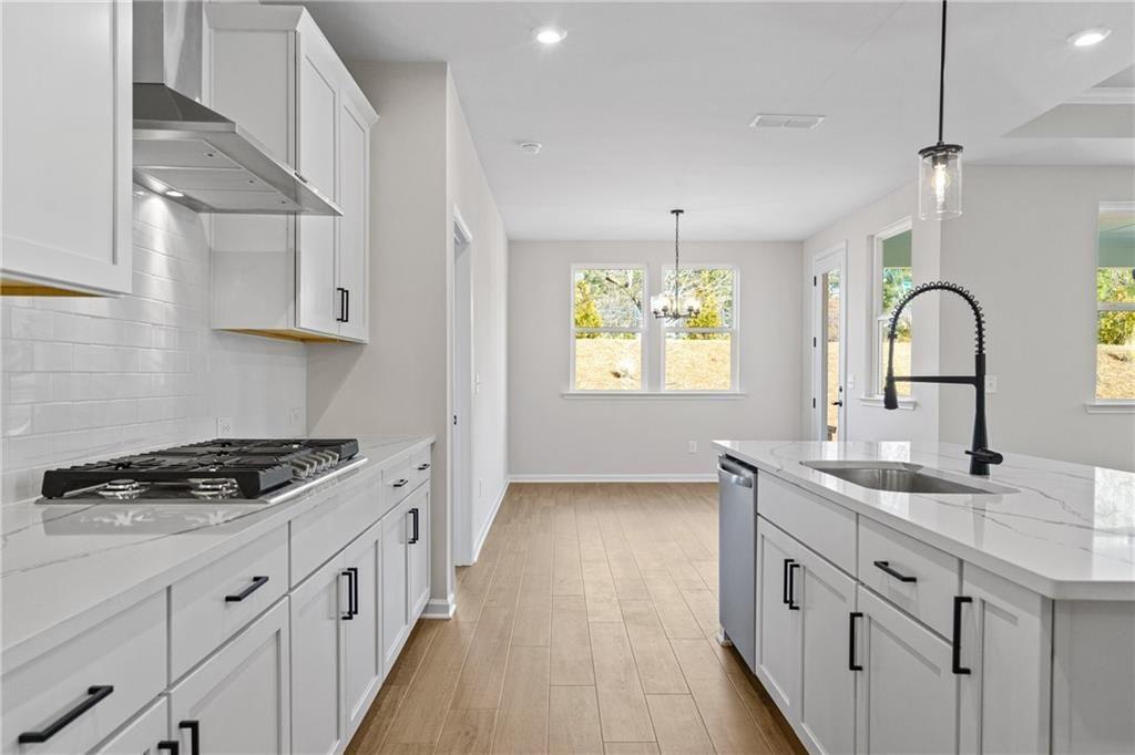 1600 Savory Way Property Photo 6