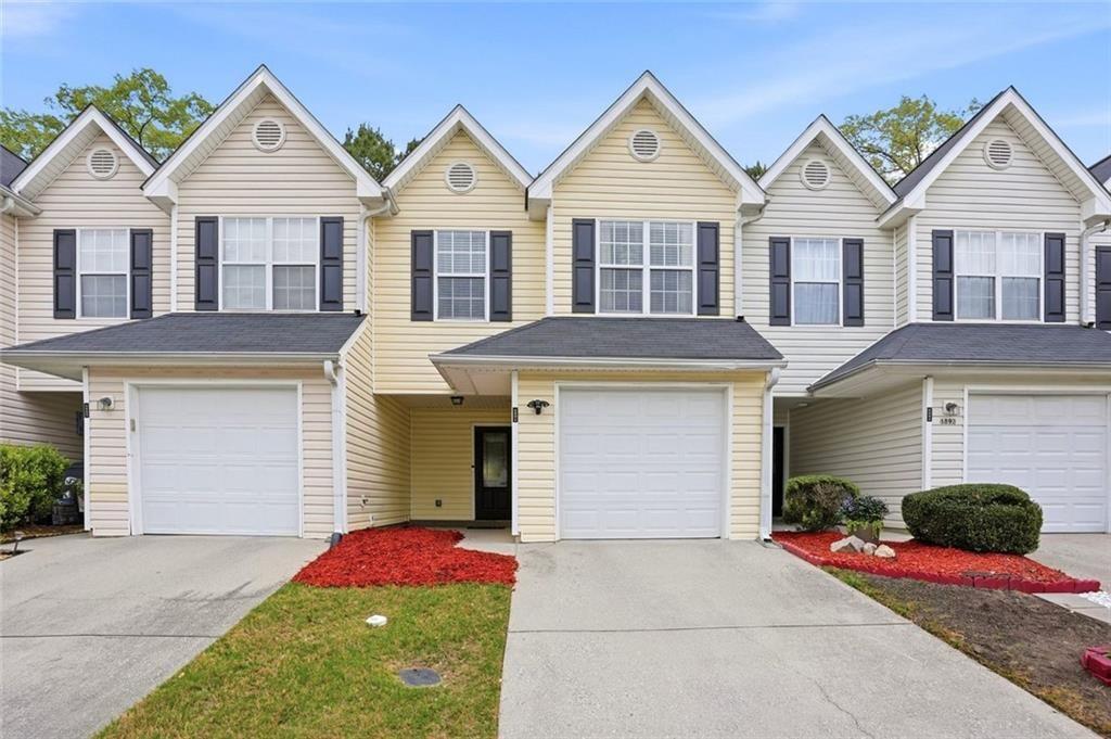 6891 Gallant Property Photo 1