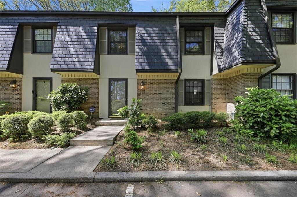 225 Triumph Drive Nw Property Photo 1