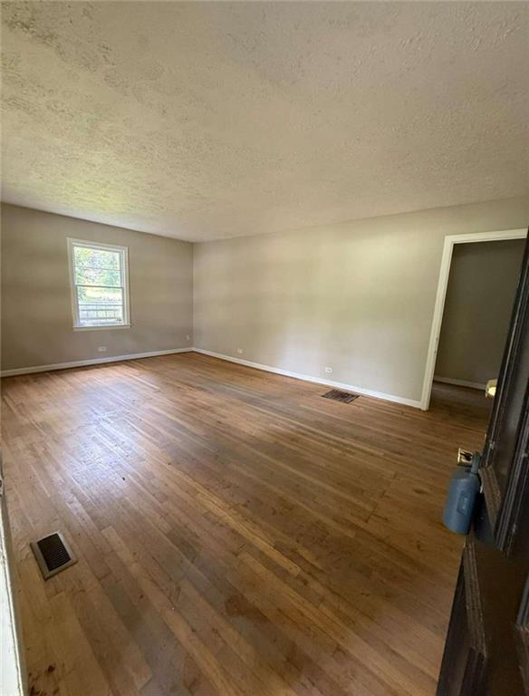 7205 Lakeview Drive Property Photo 6