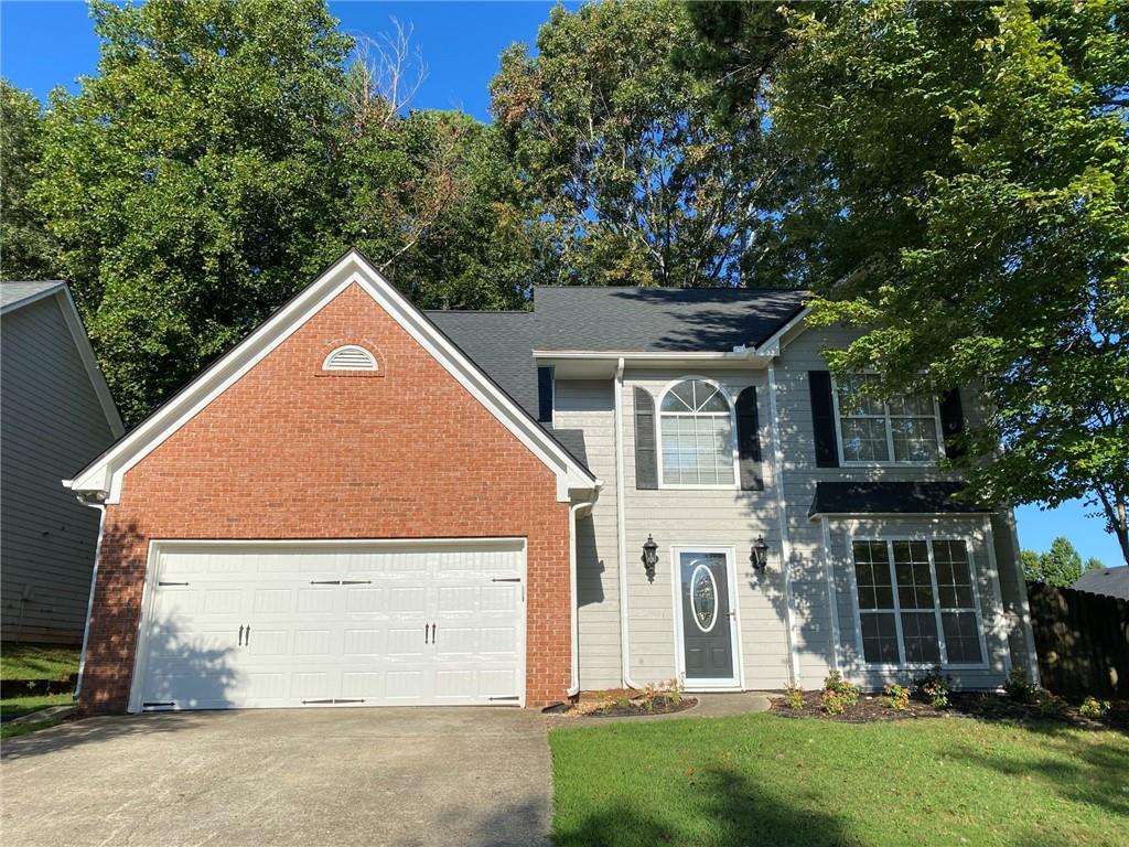 640 Suwanee Lakes Circle Property Photo 1