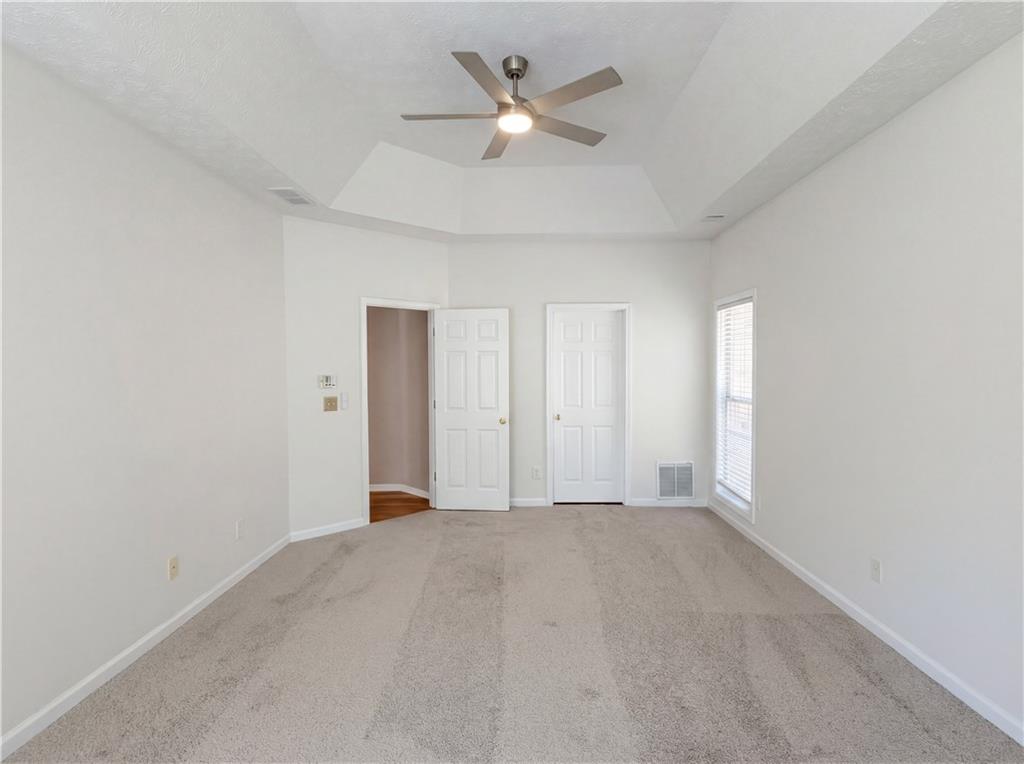 404 Eaglet Court Property Photo 16