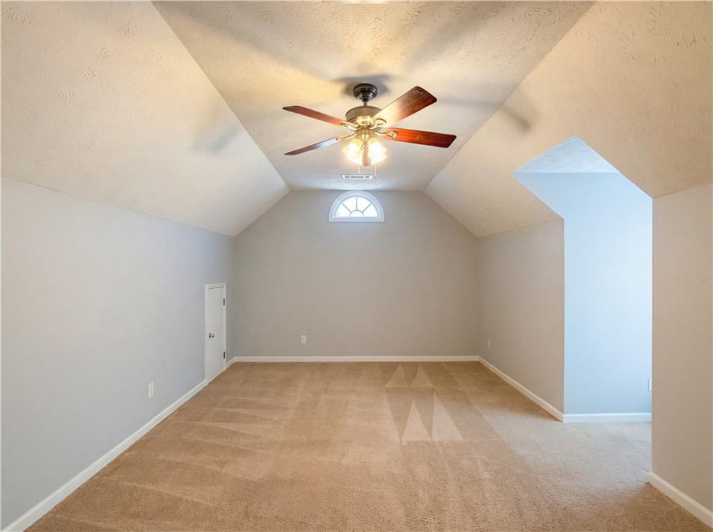 404 Eaglet Court Property Photo 21