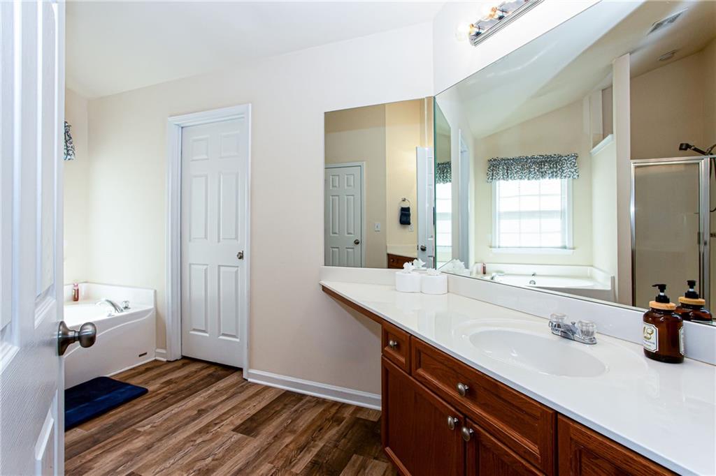 863 Van Briggle Path Property Photo 32