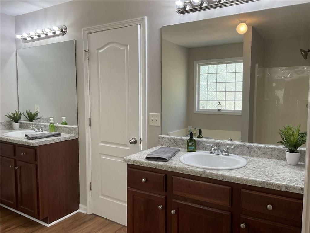592 Kyles Circle Property Photo 16