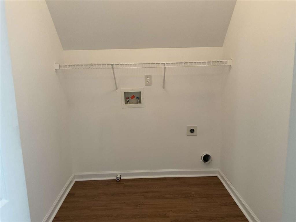 592 Kyles Circle Property Photo 22