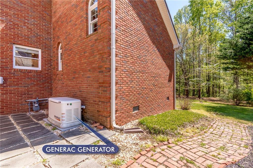 6628 Windvane Point Property Photo 5