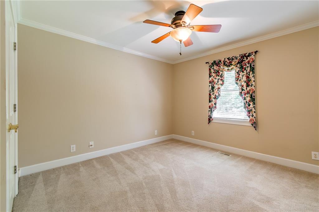 6628 Windvane Point Property Photo 32