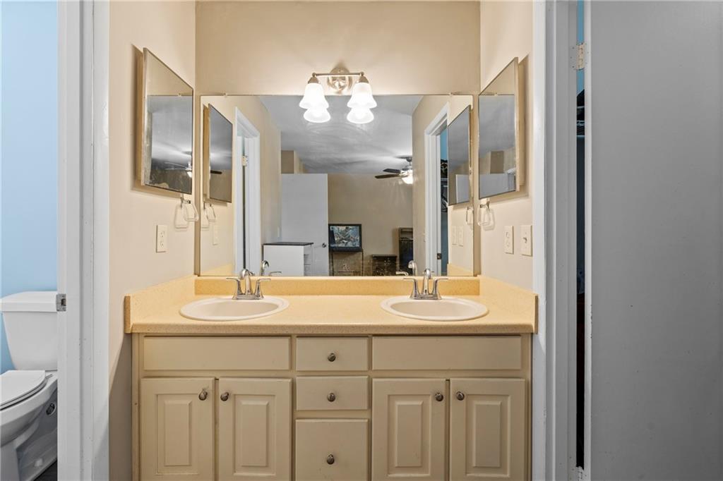 547 Picketts Bend Circle Property Photo 19