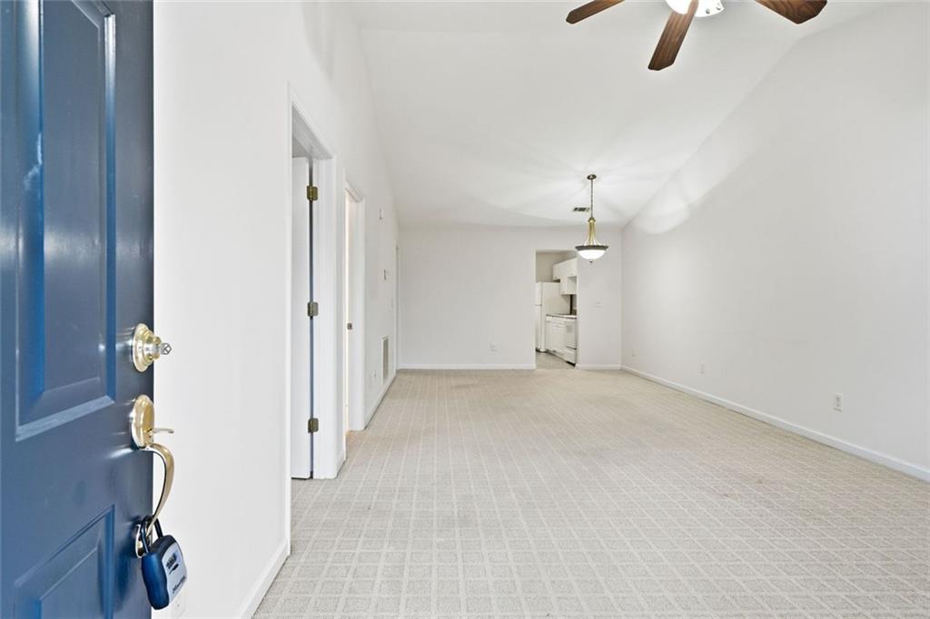 6 Brittany Unit 24 Property Photo 2