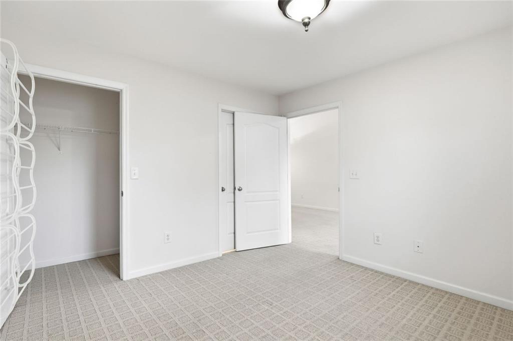 6 Brittany Unit 24 Property Photo 5