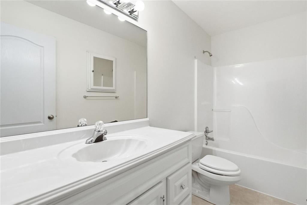 6 Brittany Unit 24 Property Photo 10