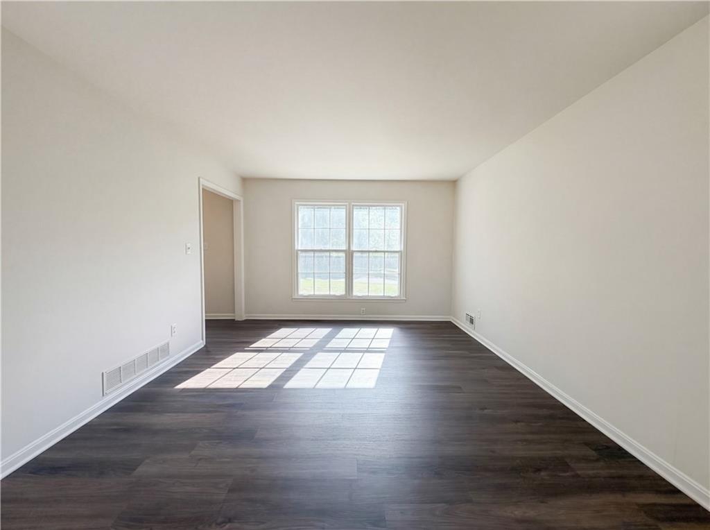4055 Tecumseh Trail Property Photo 6