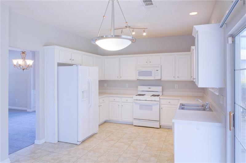 2333 Laurelfield Drive Property Photo 6