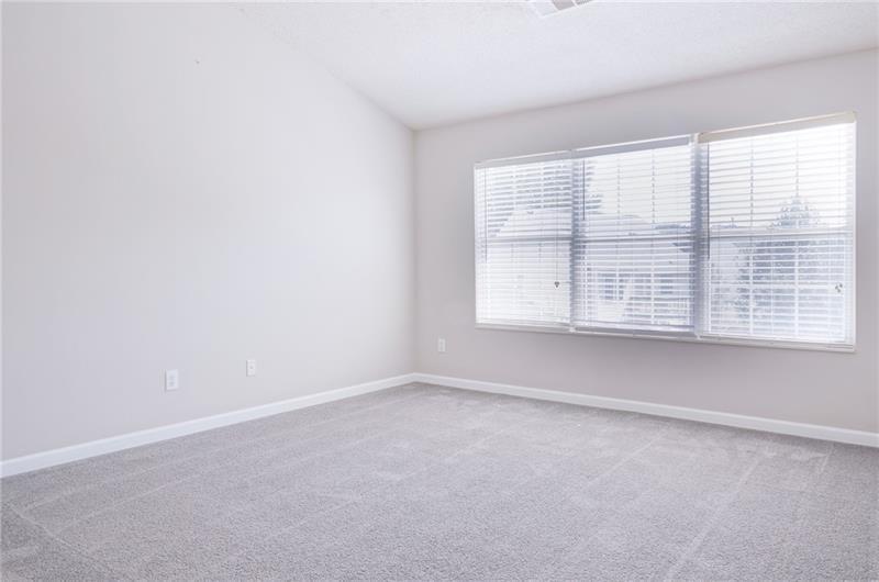 2333 Laurelfield Drive Property Photo 8