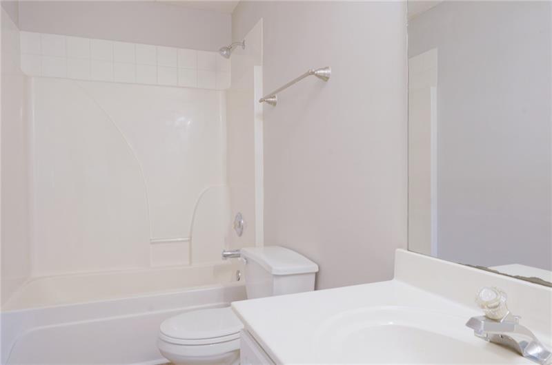 2333 Laurelfield Drive Property Photo 14