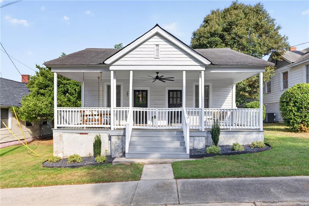 37 Poplar Street Property Photo 2