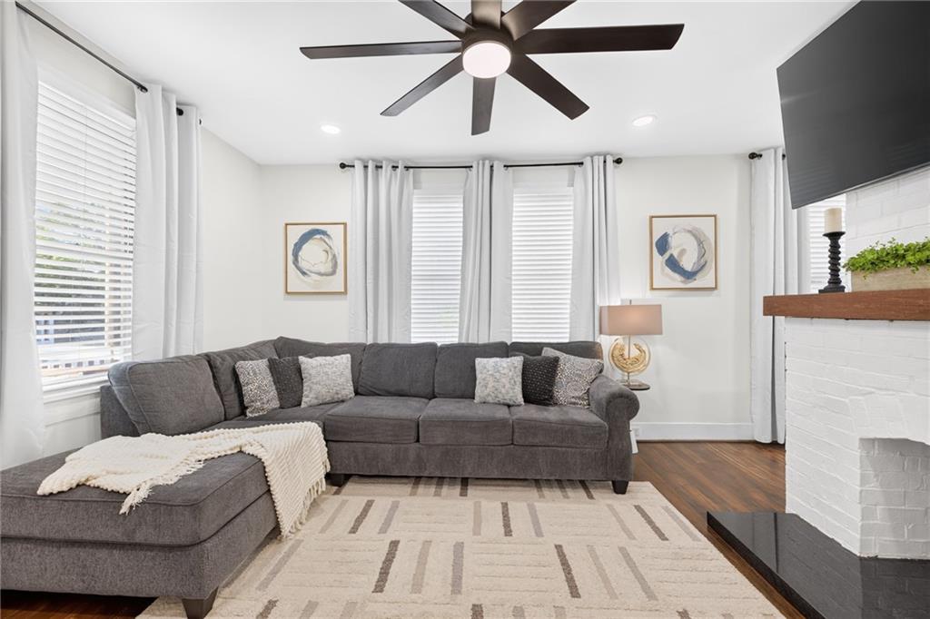 37 Poplar Street Property Photo 8