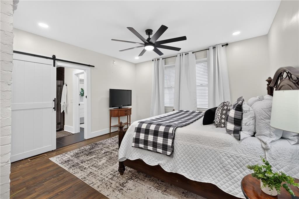 37 Poplar Street Property Photo 24
