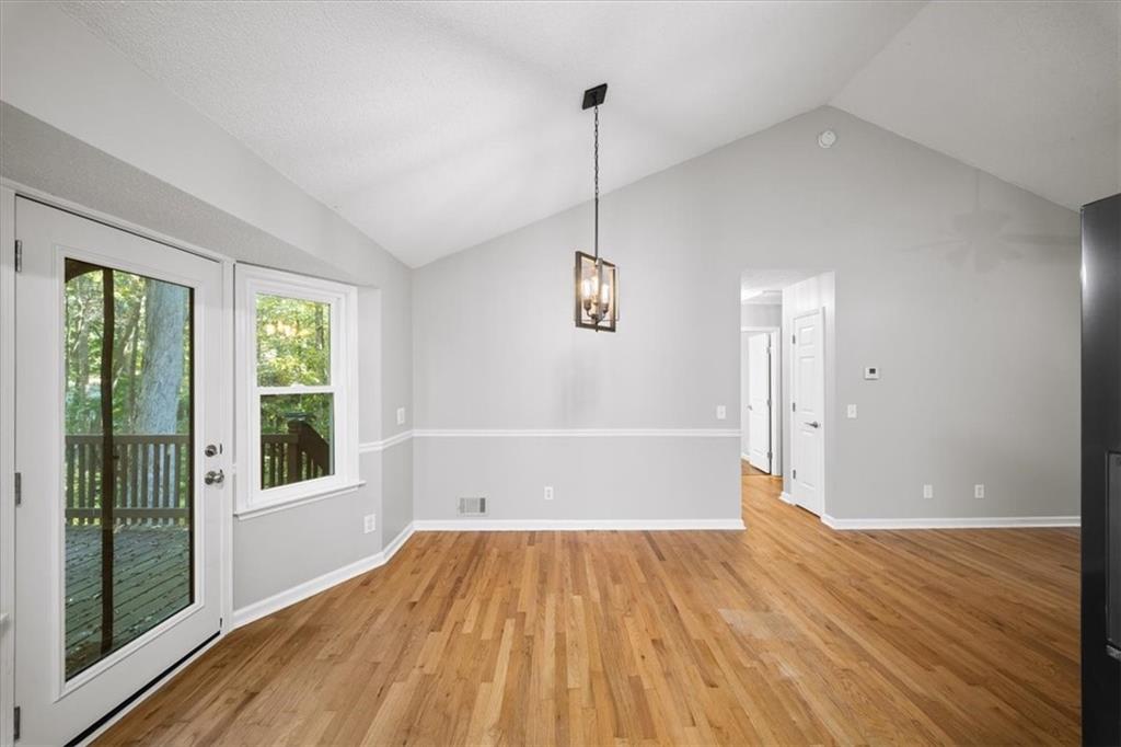 1528 Oakleaf Drive Property Photo 10