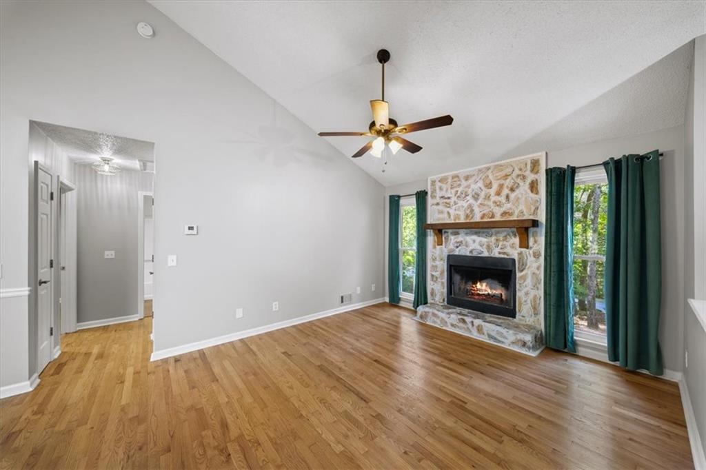 1528 Oakleaf Drive Property Photo 11