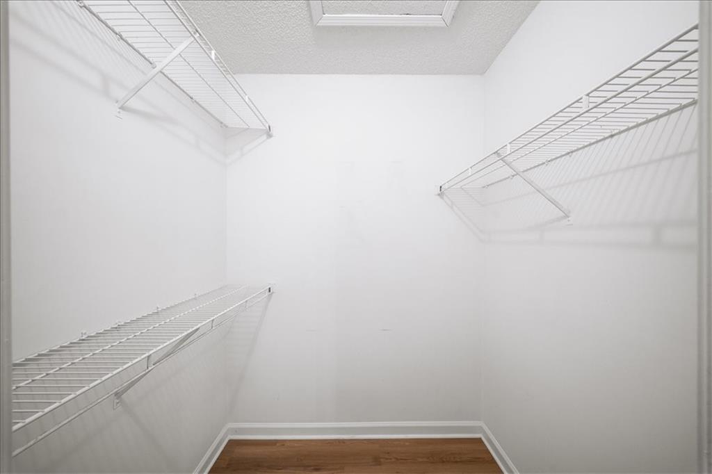 1528 Oakleaf Drive Property Photo 14