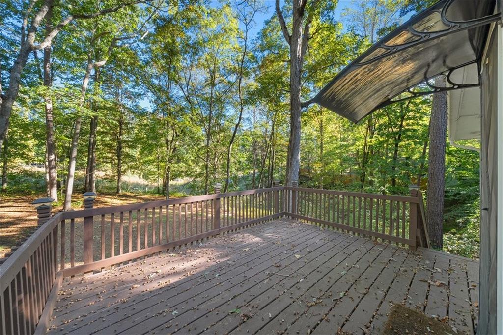 1528 Oakleaf Drive Property Photo 30
