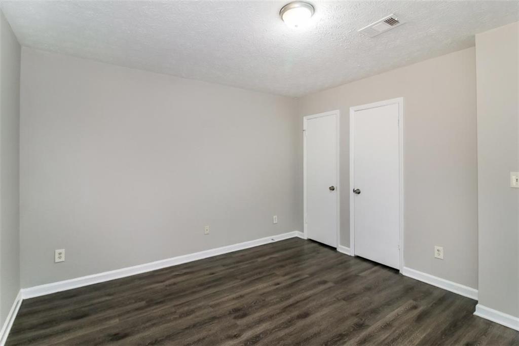 307 Hamilton Glenn Property Photo 10