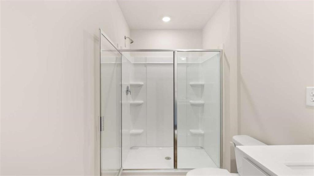 212 Kenmore Circle Property Photo 12