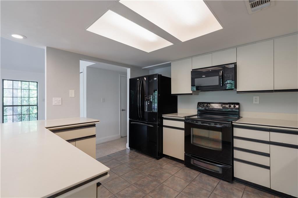 3028 Steeplechase Drive Property Photo 14