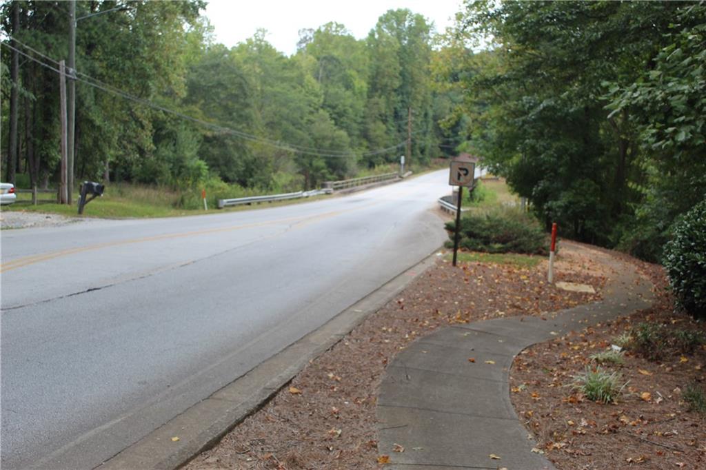 433 N. Deshong Property Photo 5