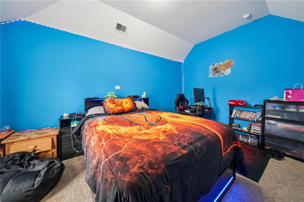 370 Windsor Way Property Photo 25